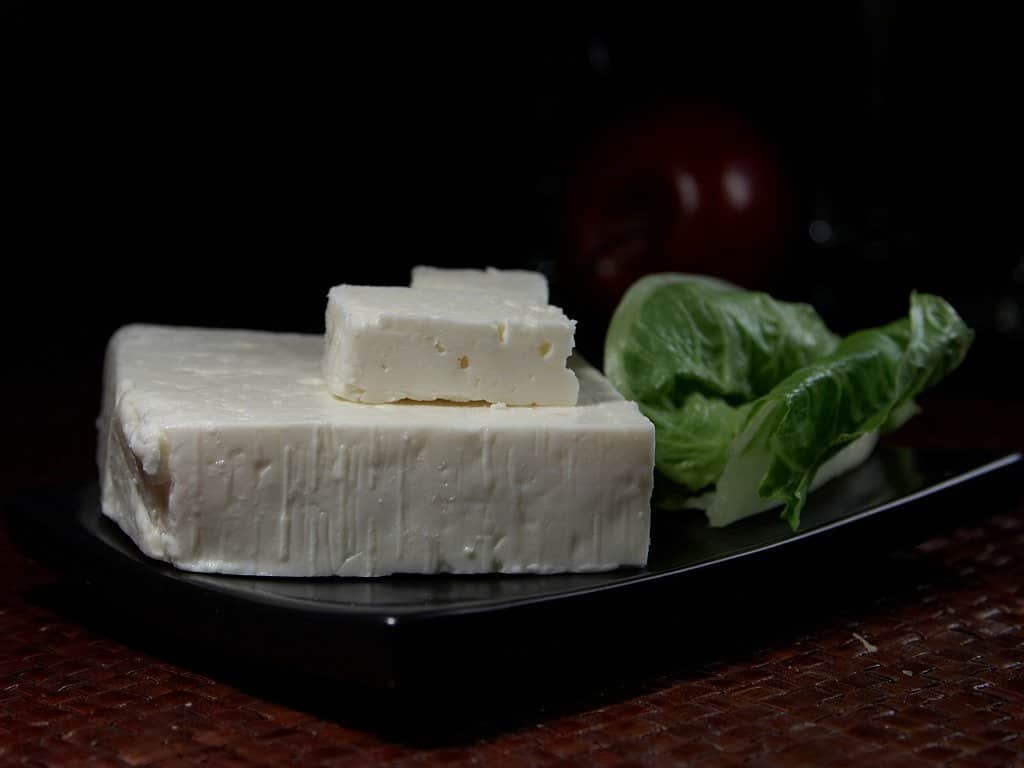 9 Best Alternative Feta Cheese Substitutes